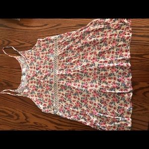 Wall flower tank top